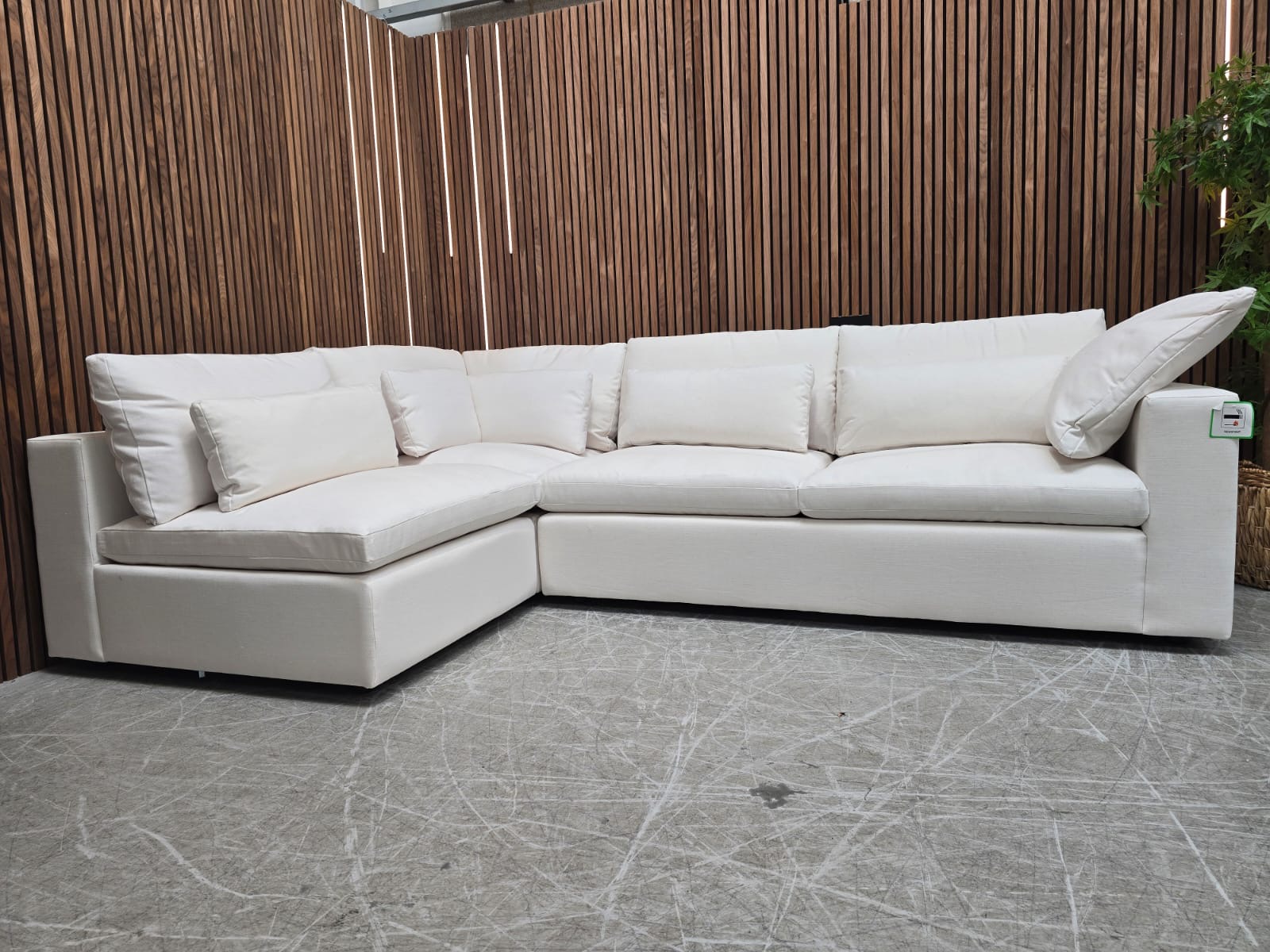 0f4d43ac-73bf-4e24-9ad2-fbfea0b967aa