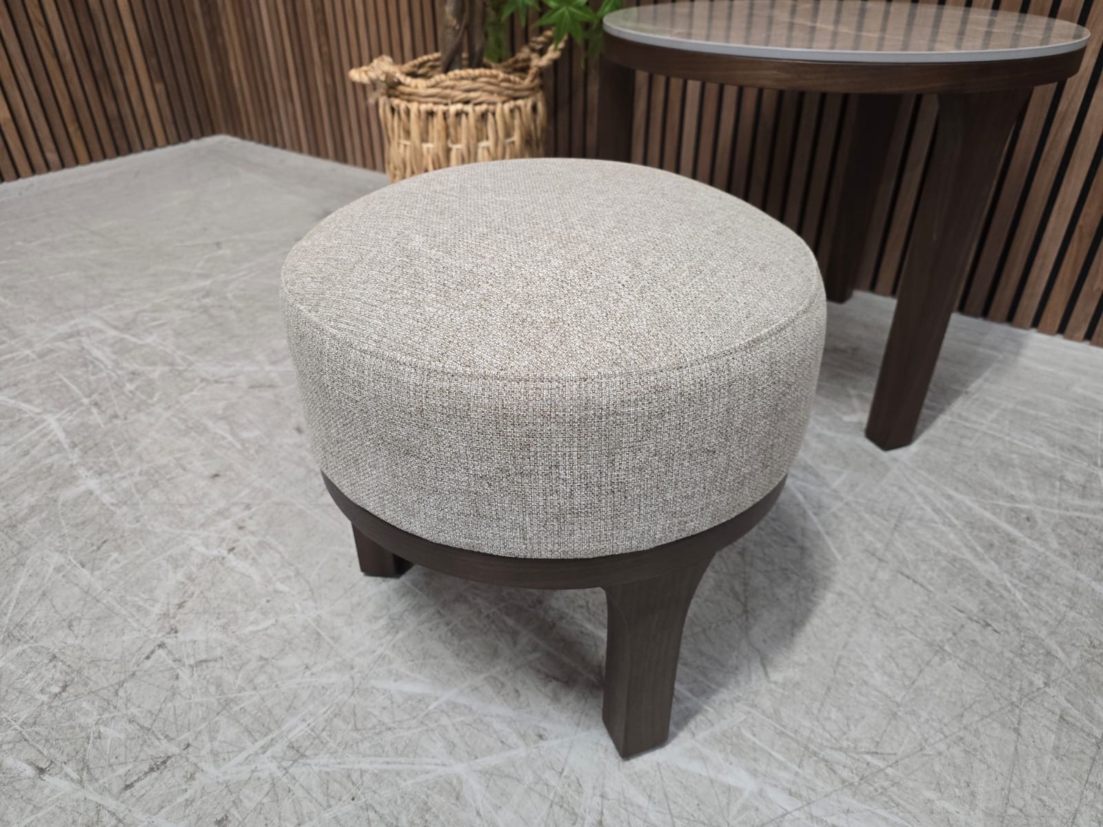 102bcabf-8a2b-4e4e-8c07-ffeb2259bd92