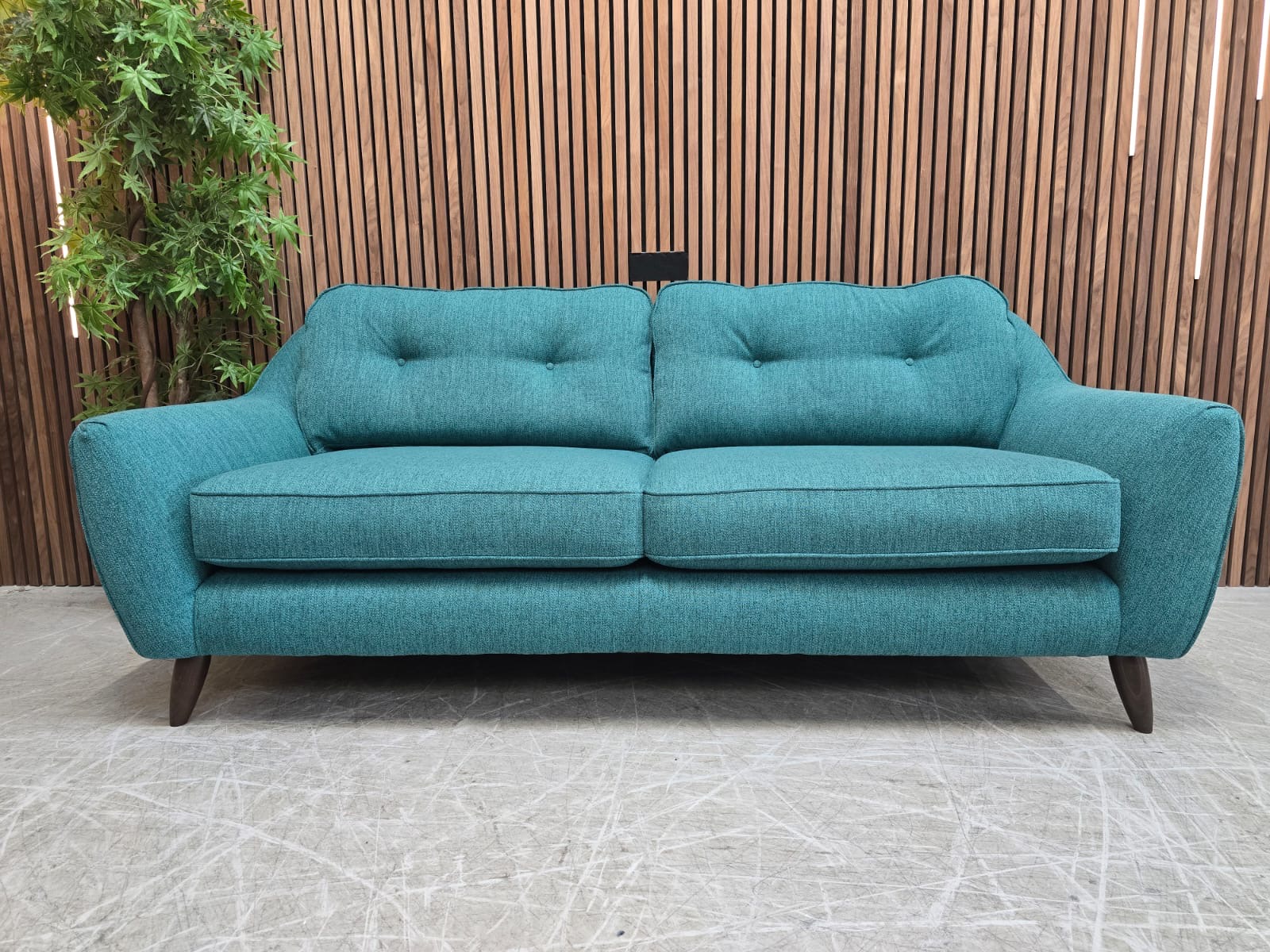 22274ac6-d3e3-4808-982a-f742b44917e9