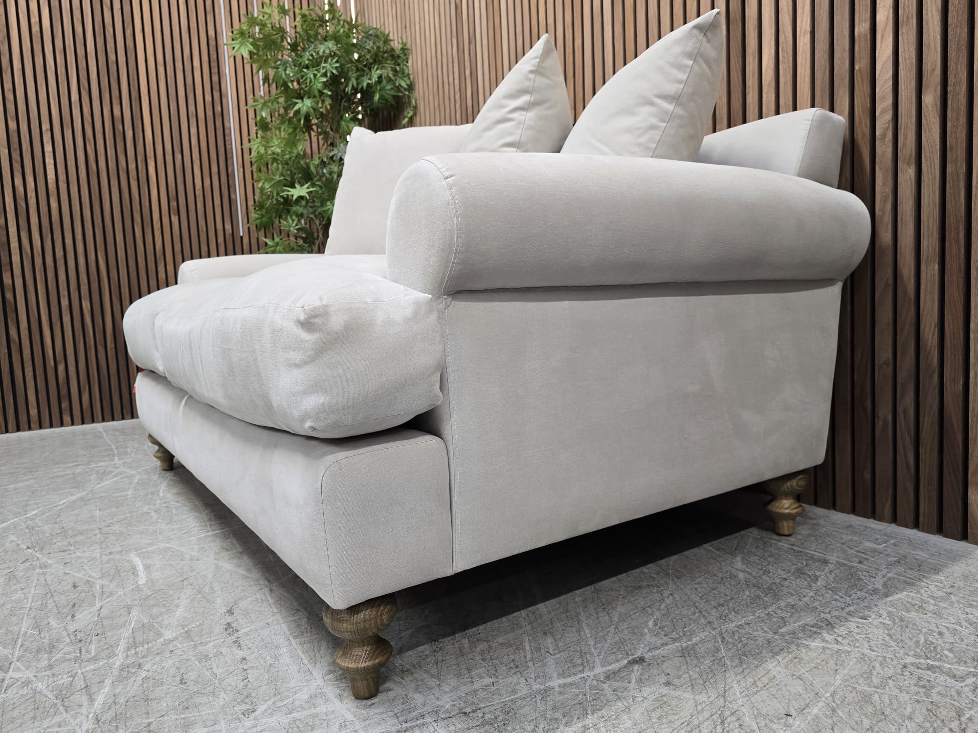 260fef72-b315-4318-80f9-a342092ef111