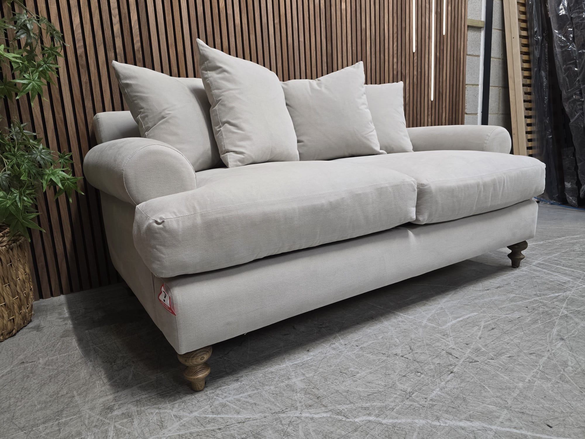 27bdeb40-ed2c-498e-869d-d4d1e6ccac33