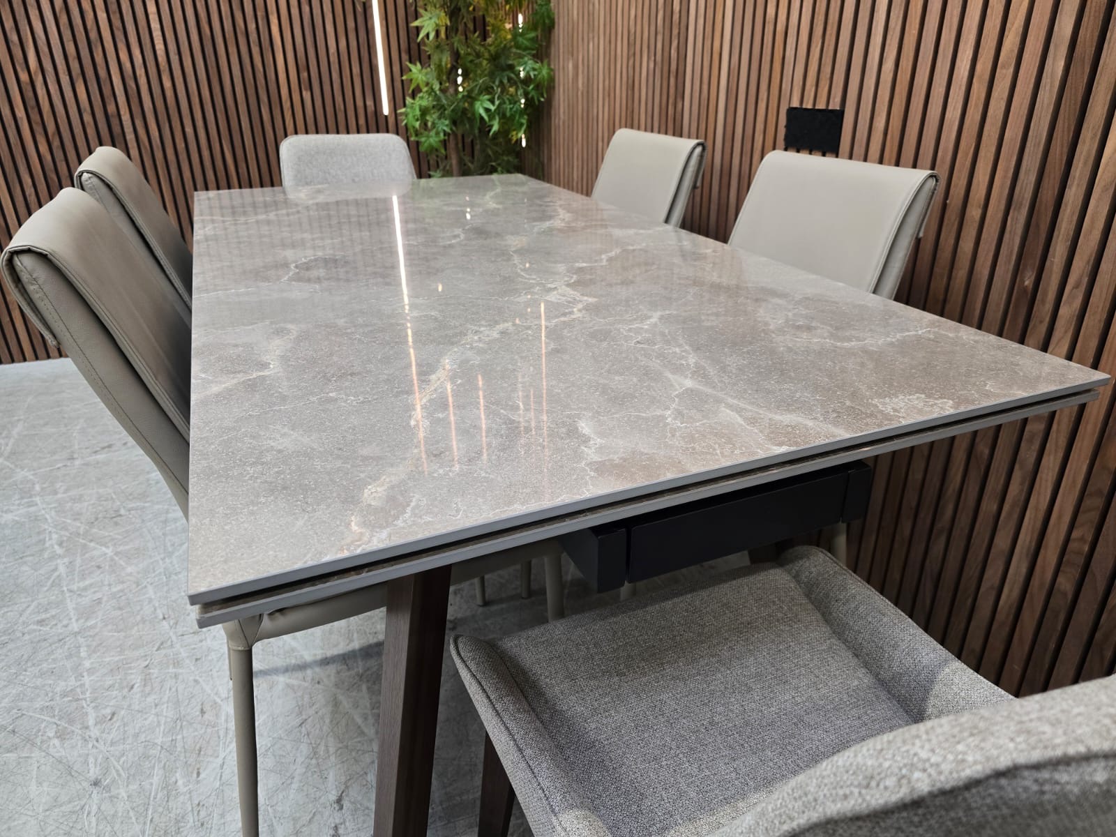 2bdc28c2-3dd9-4aef-8fb8-5d7c7ba2cbae