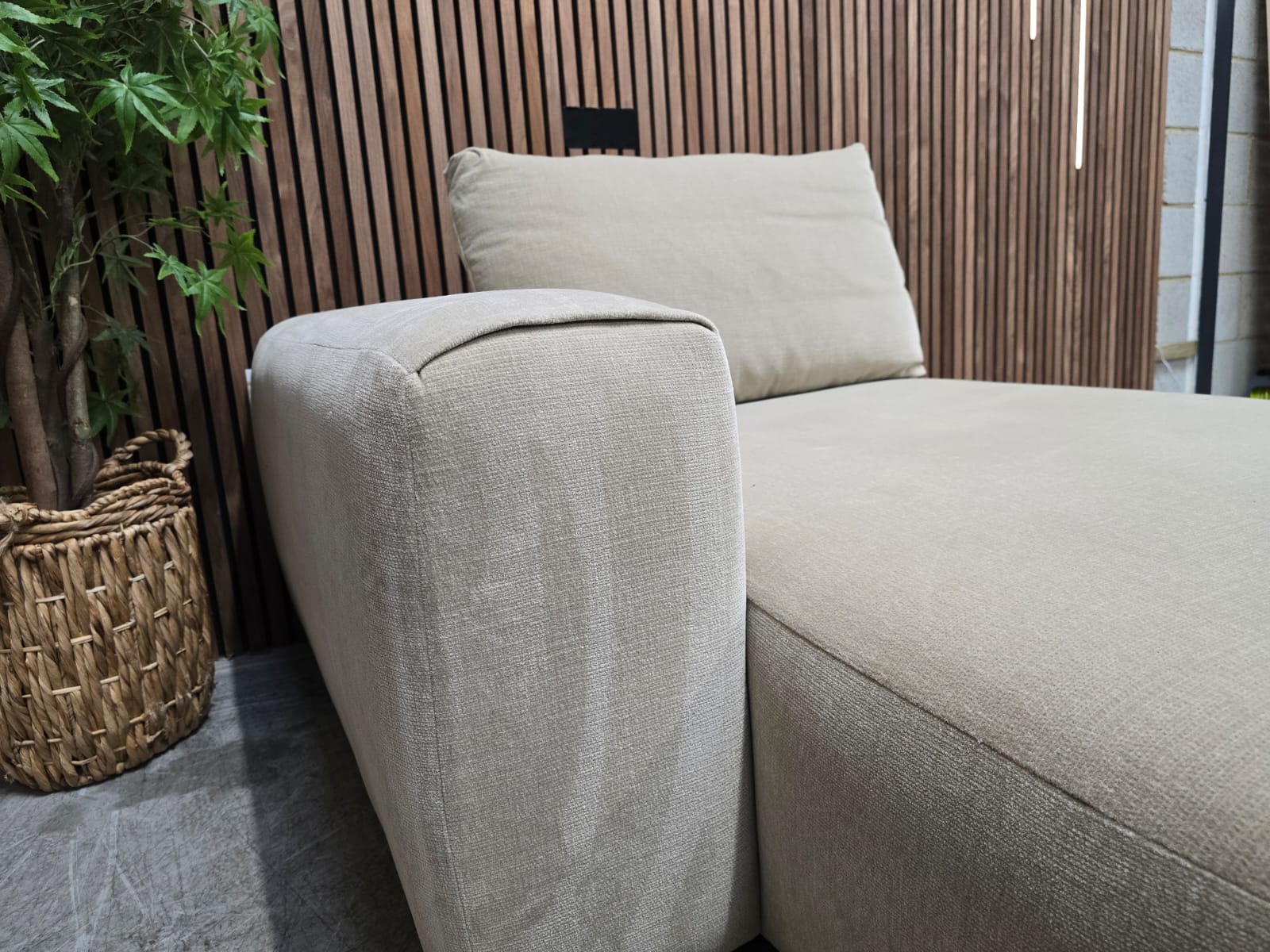 2d000126-021d-415f-bf4a-8ed8c493ec82