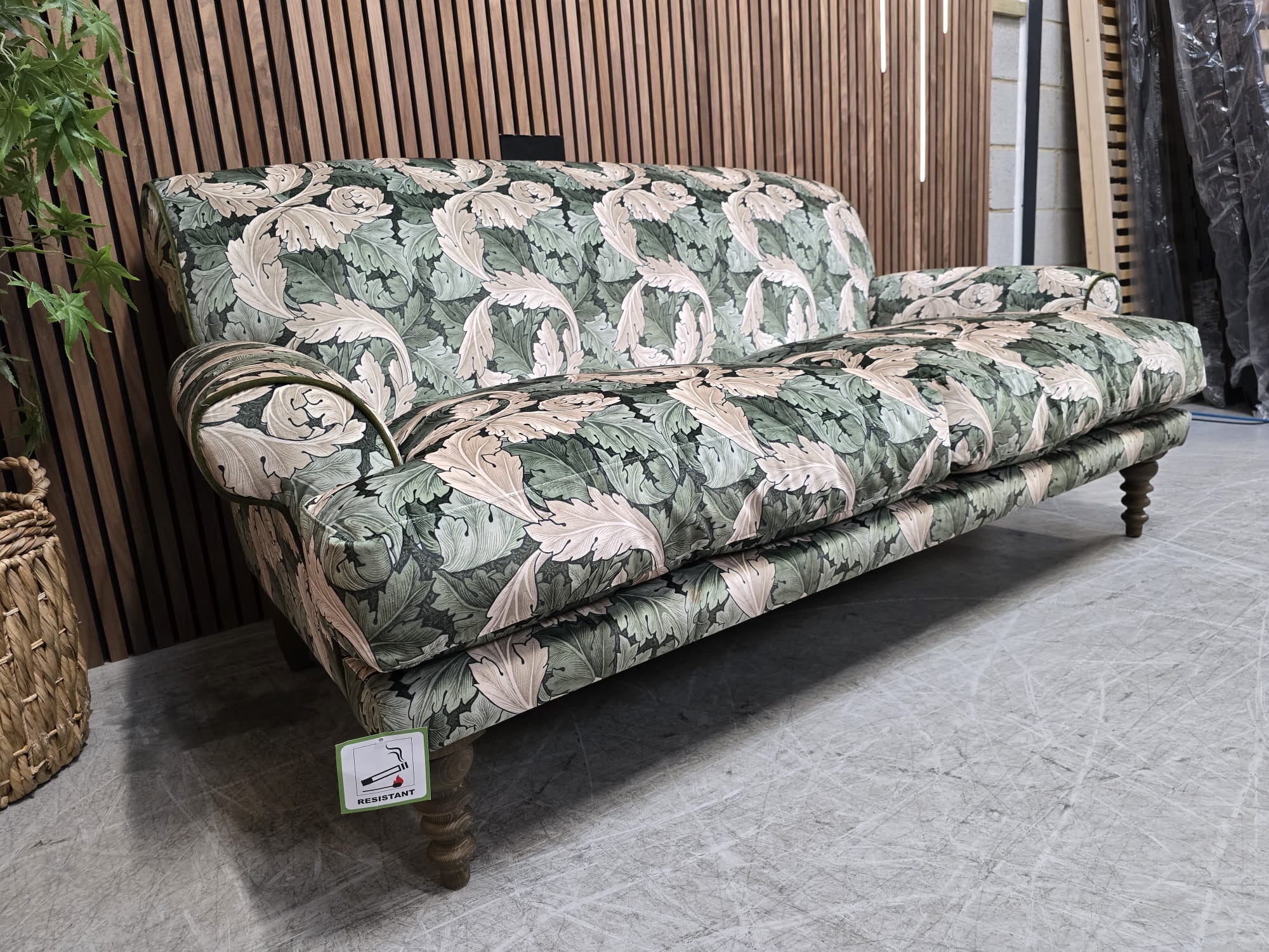 549dd8c6-2f98-470a-9476-0a5450c13619