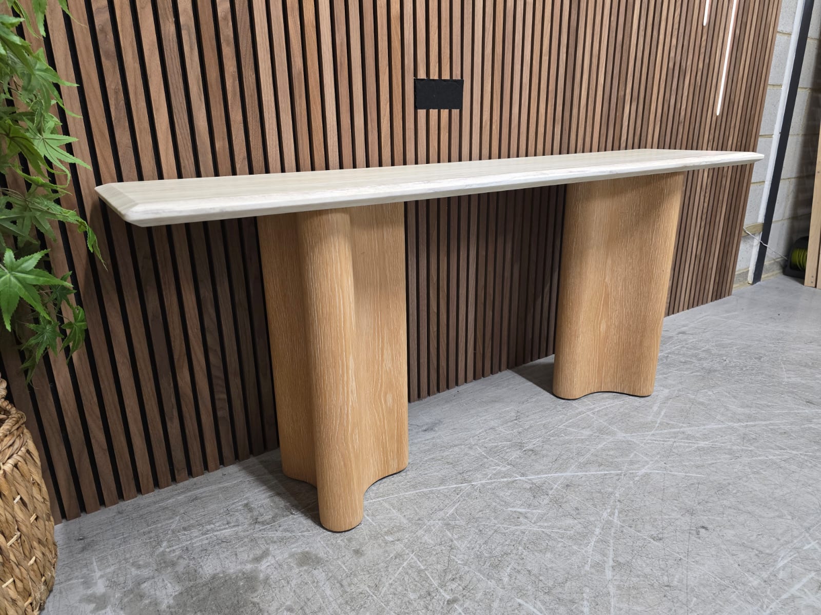 6a8b13dc-2bde-4122-bded-2c94edc3d3f0