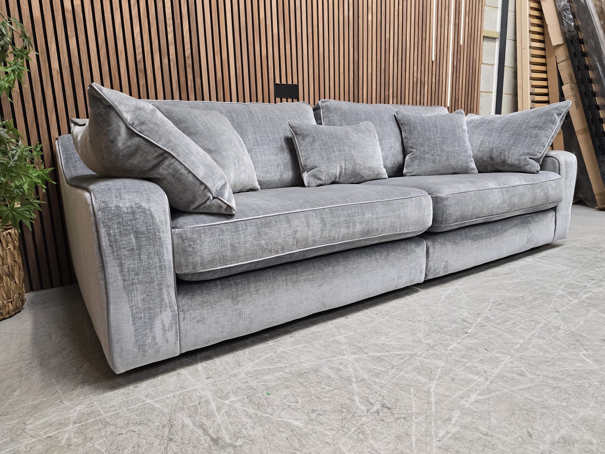 70c6a4cf-5d5b-42e4-b45f-6bffc8dddc19