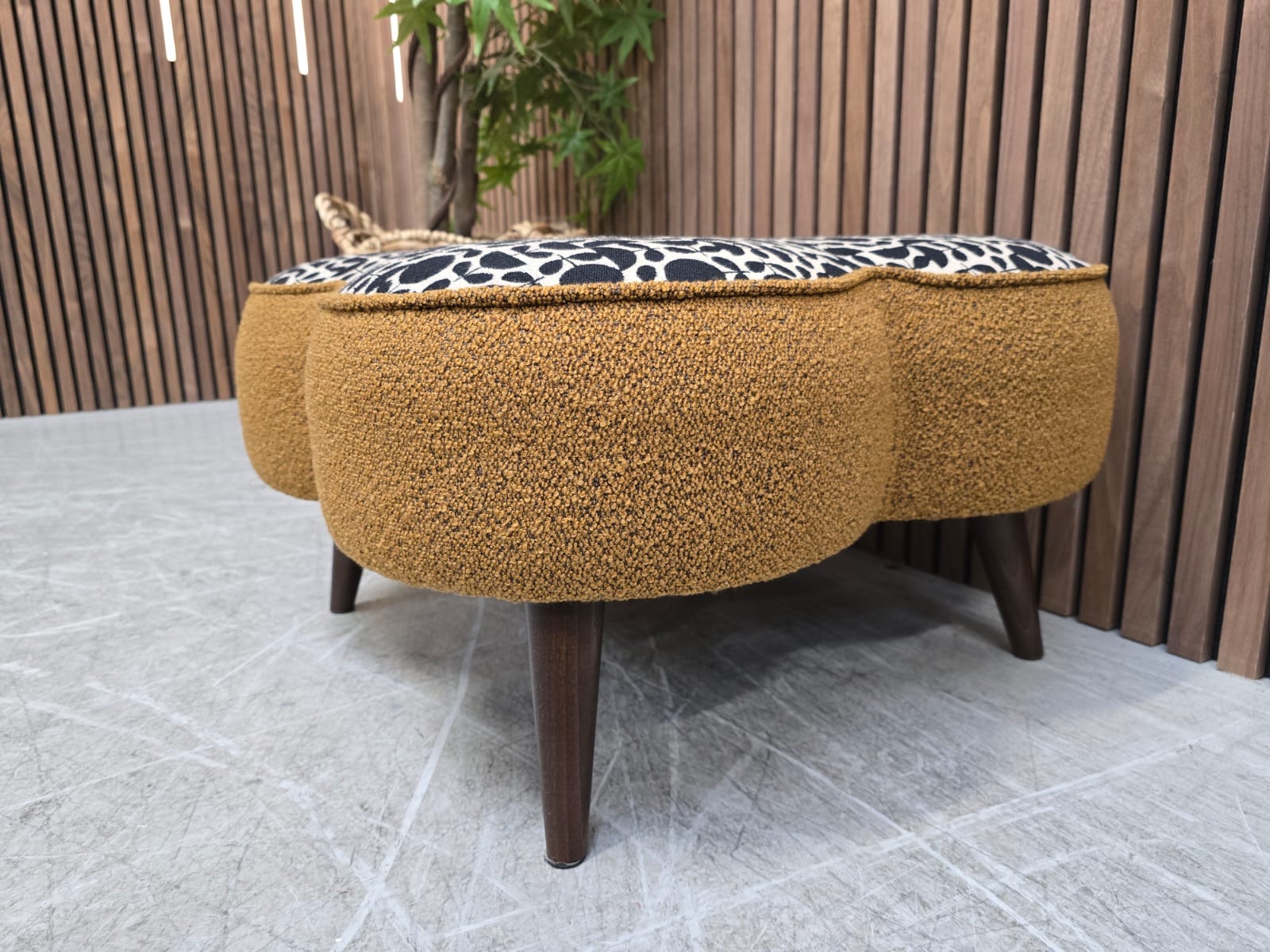 7a426903-17b6-48f6-a412-7cb3b4455614