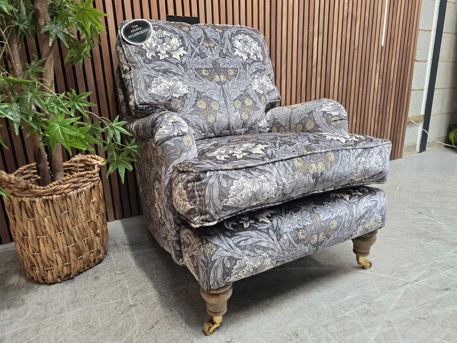 80e5afac-e510-4339-afbc-eee3200b406a