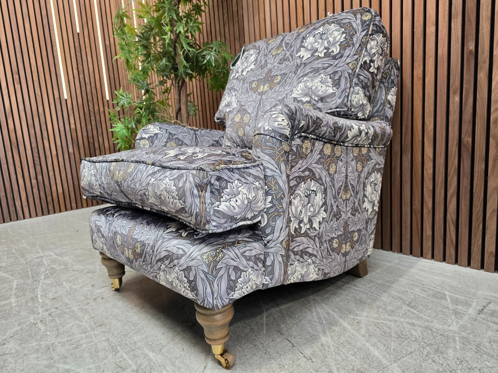 817d5eda-15ff-4ba1-8e29-bda7cb2d905c