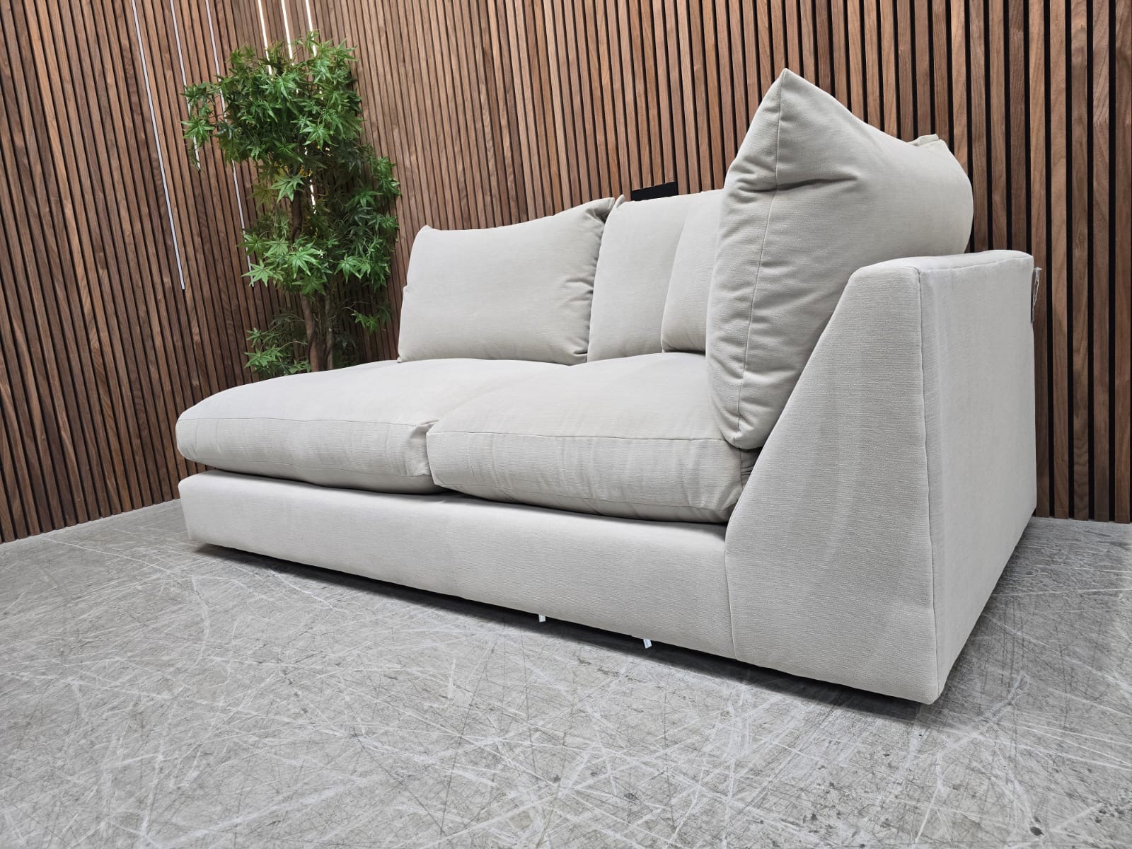 81ae5c89-e226-4c6d-8063-f02f38f28d39