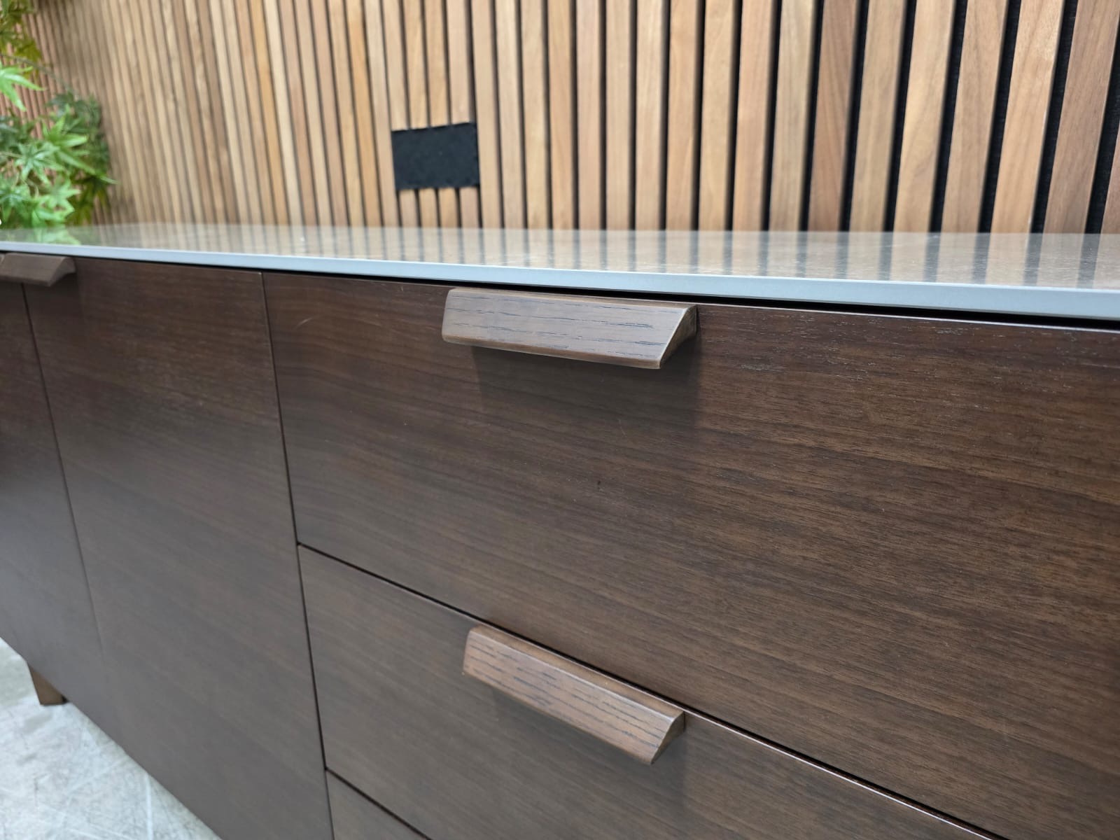 821281ac-0600-4640-9728-b0acdfa836b5