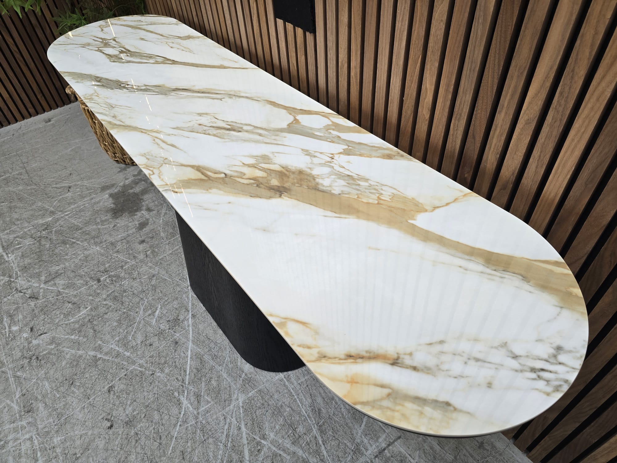 8e10fb63-613b-40a5-9142-8a63bb7e504c