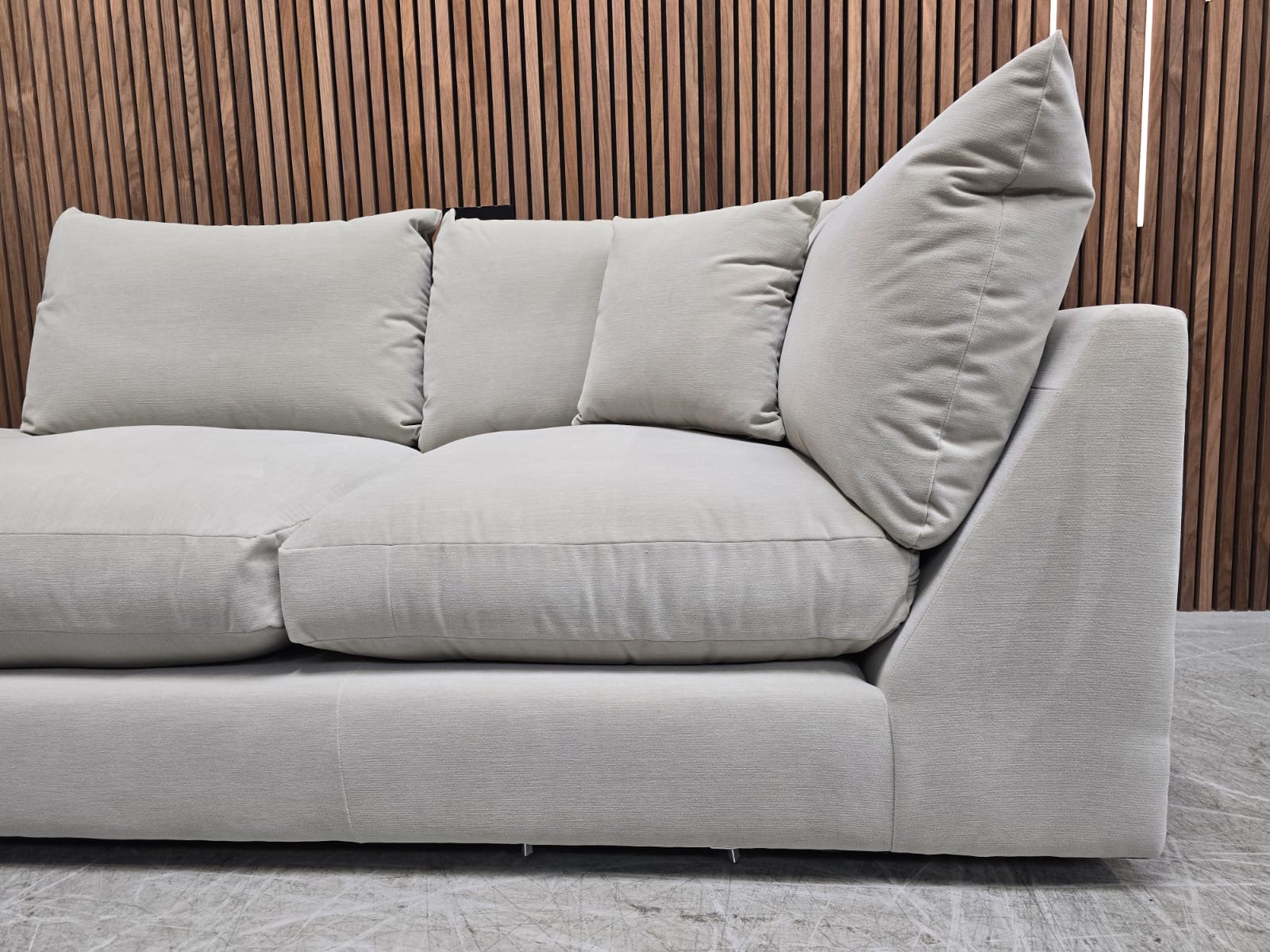 8ede675f-3775-4b57-8118-627ae1f1b11e