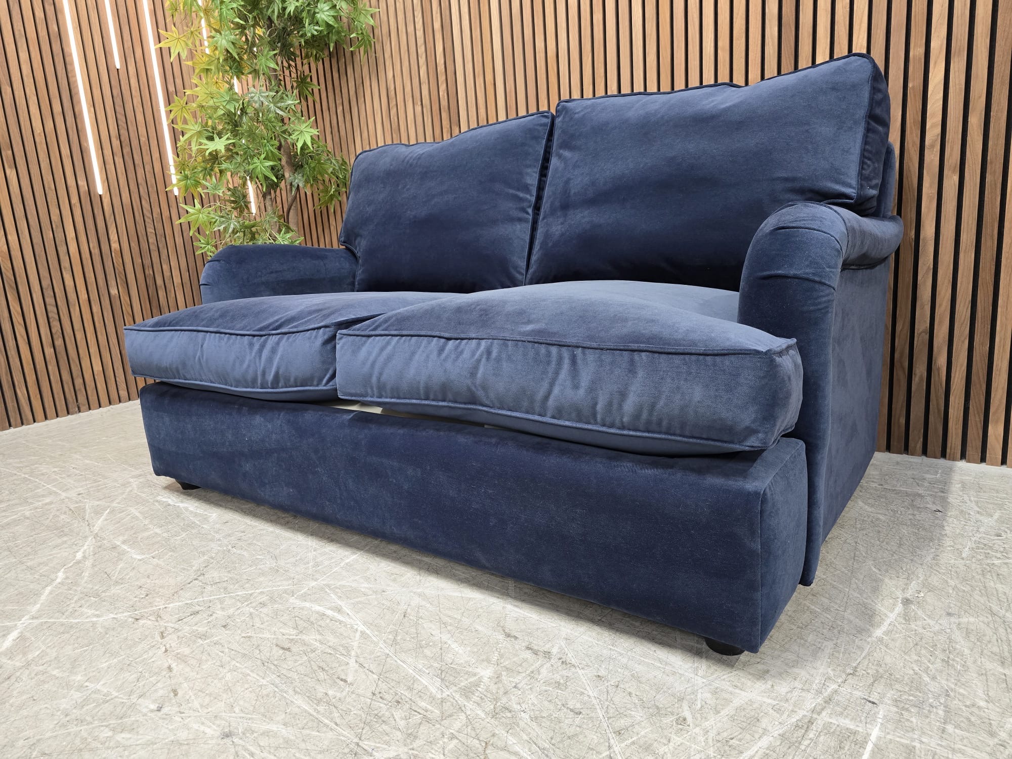 90ee0890-93d1-4a46-9764-f258429cc307