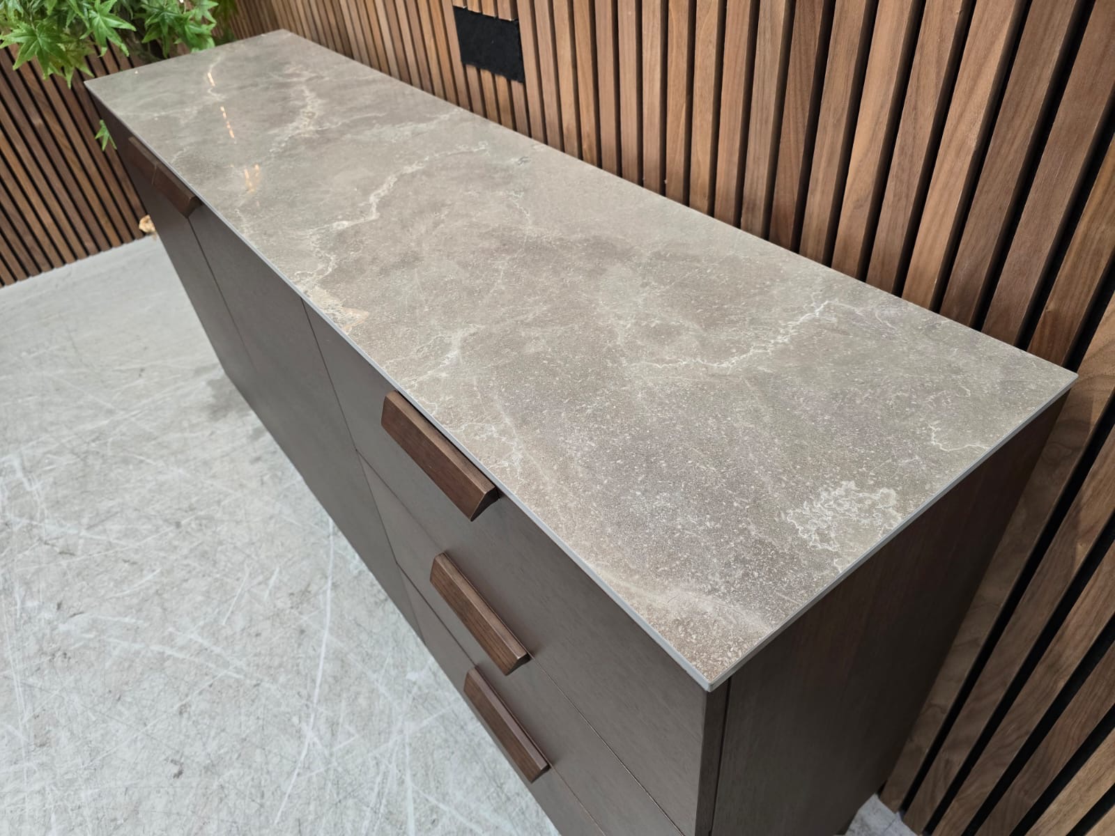 950f477c-0052-49c4-b76c-d7b3b3cd2f3f