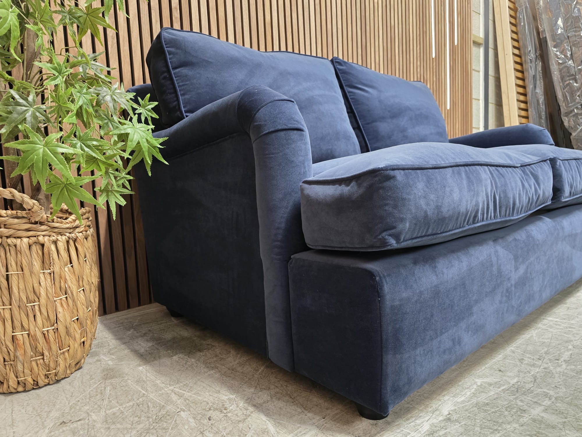 97d24433-7c0e-4ca6-81e2-f69c5e711b3d