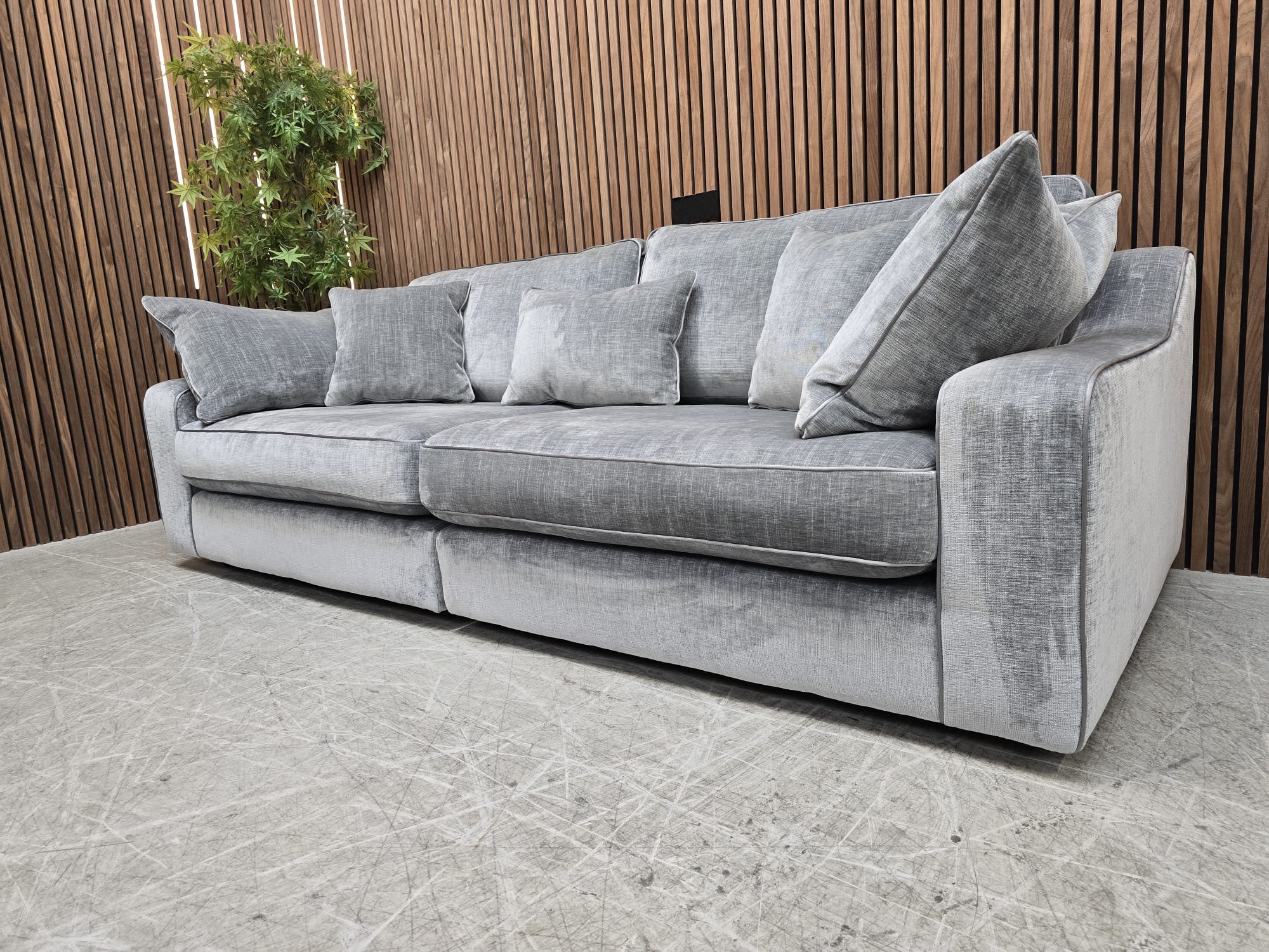 9f1b5b15-0942-420c-aef2-9f2aecc6259e