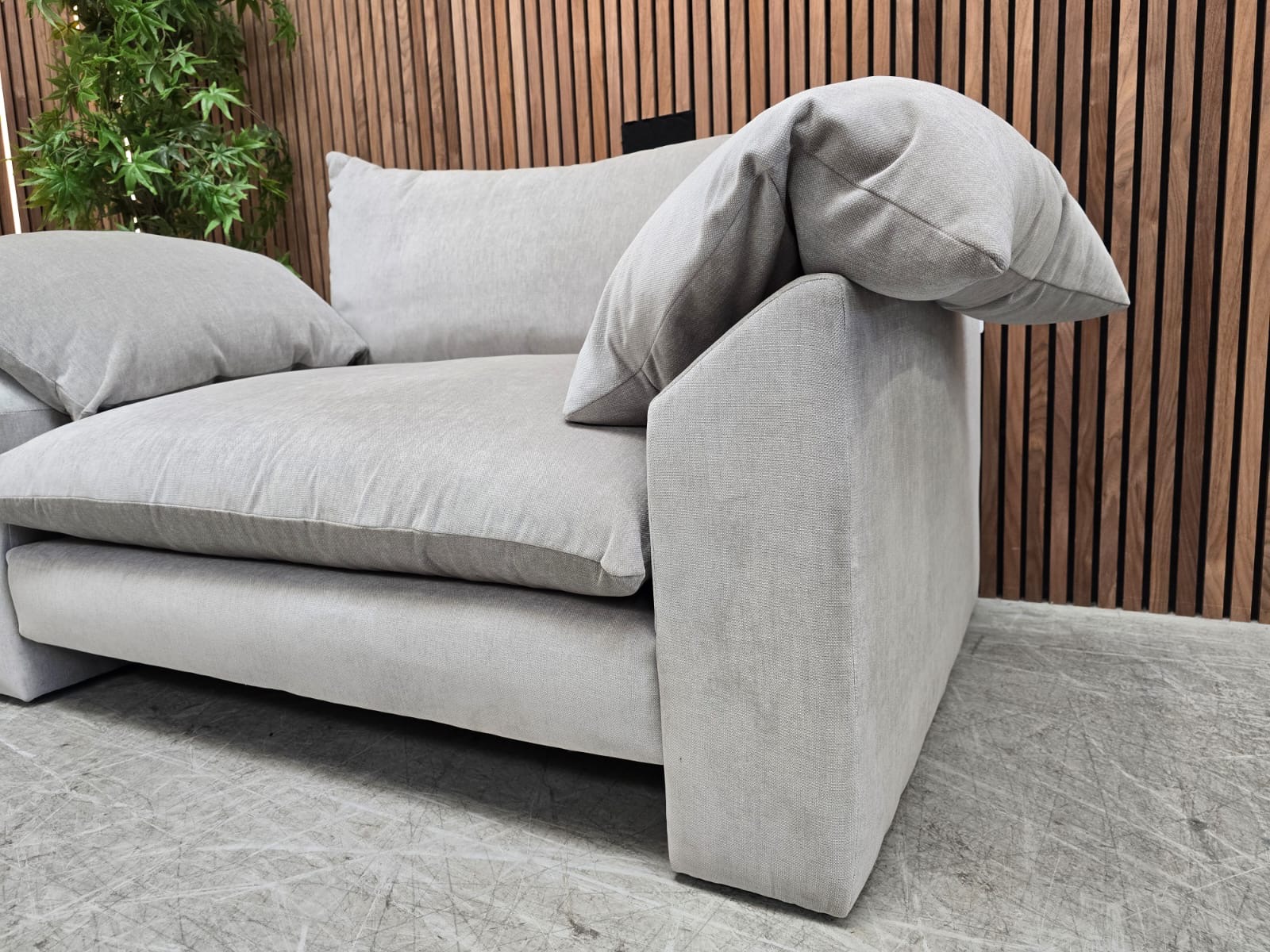 9f52aae4-544c-4525-aa25-d7ce3032383b