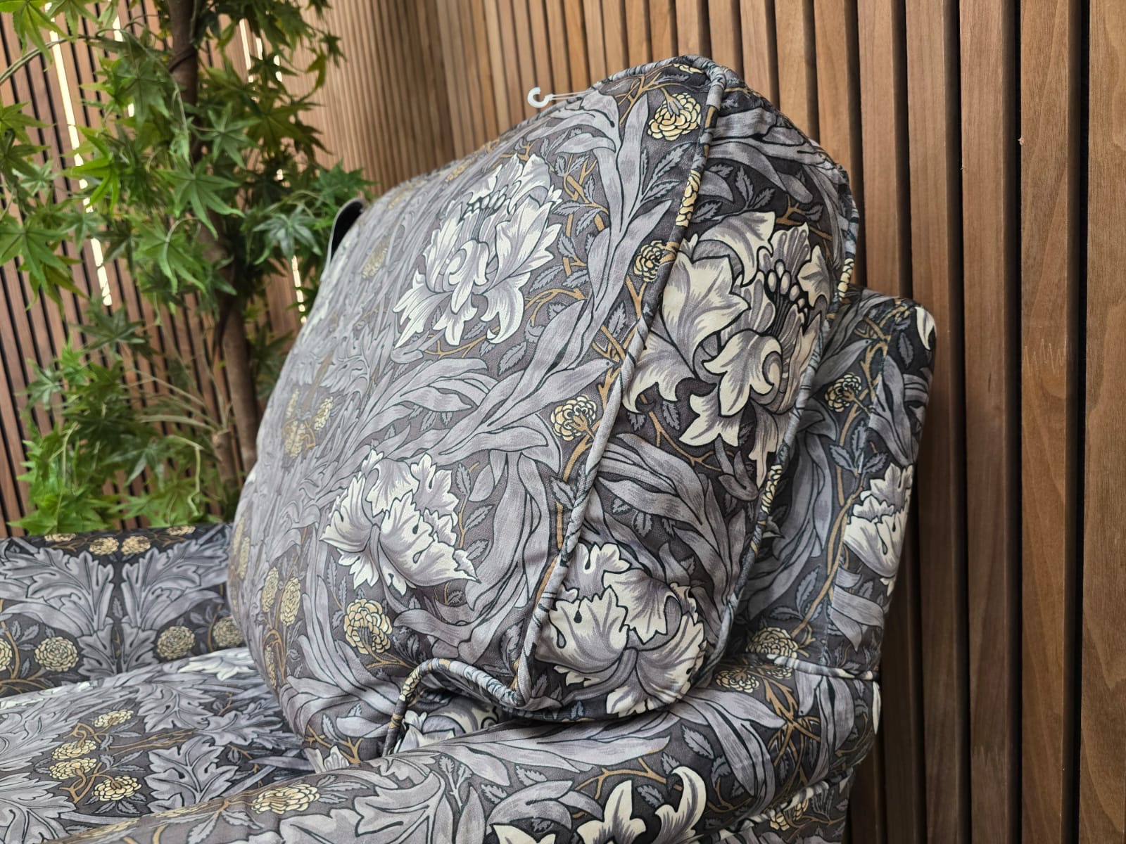 aa66ccb3-85f0-4f12-a4ff-9bf09fdac893