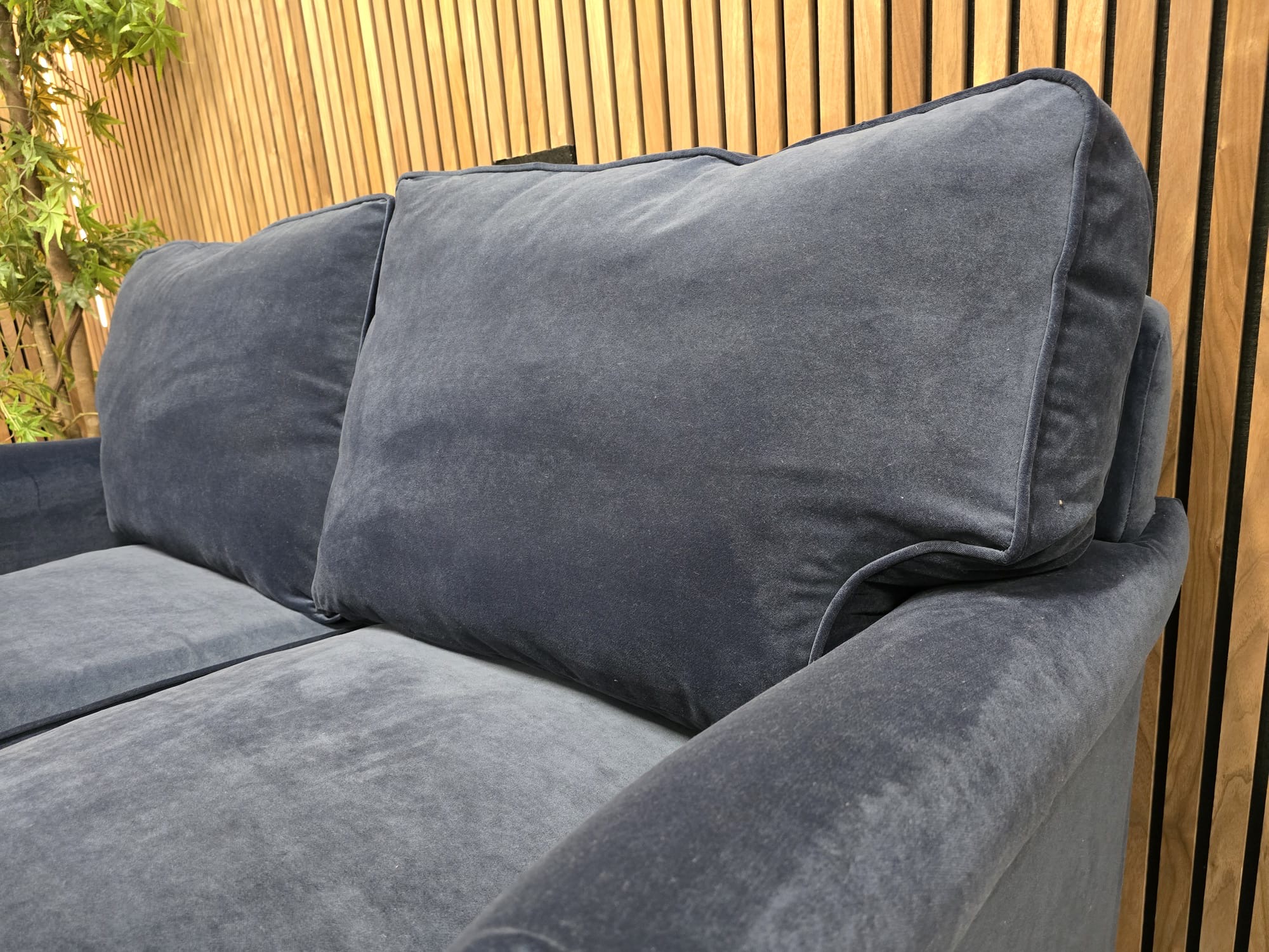 abbfd31b-725e-492d-914e-5298922f9fc6