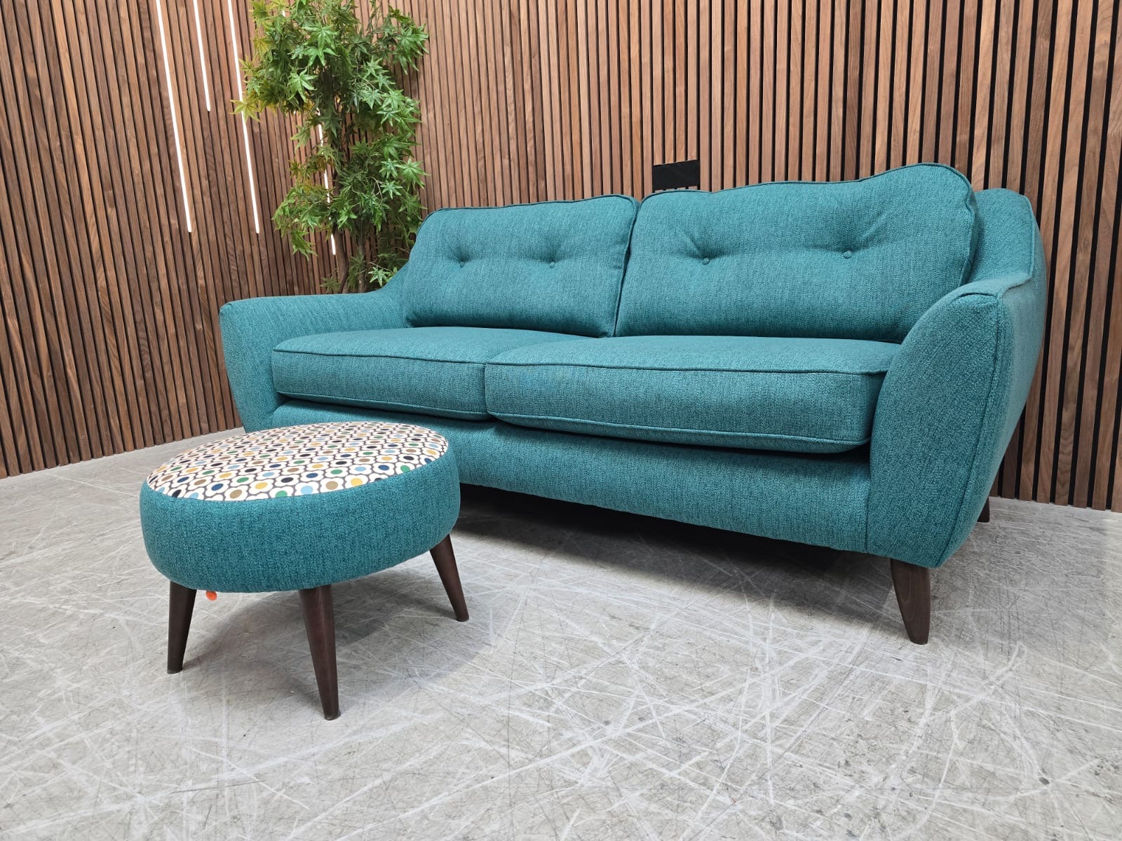 b0de9d5c-af26-4875-bf8c-bf55db697db8