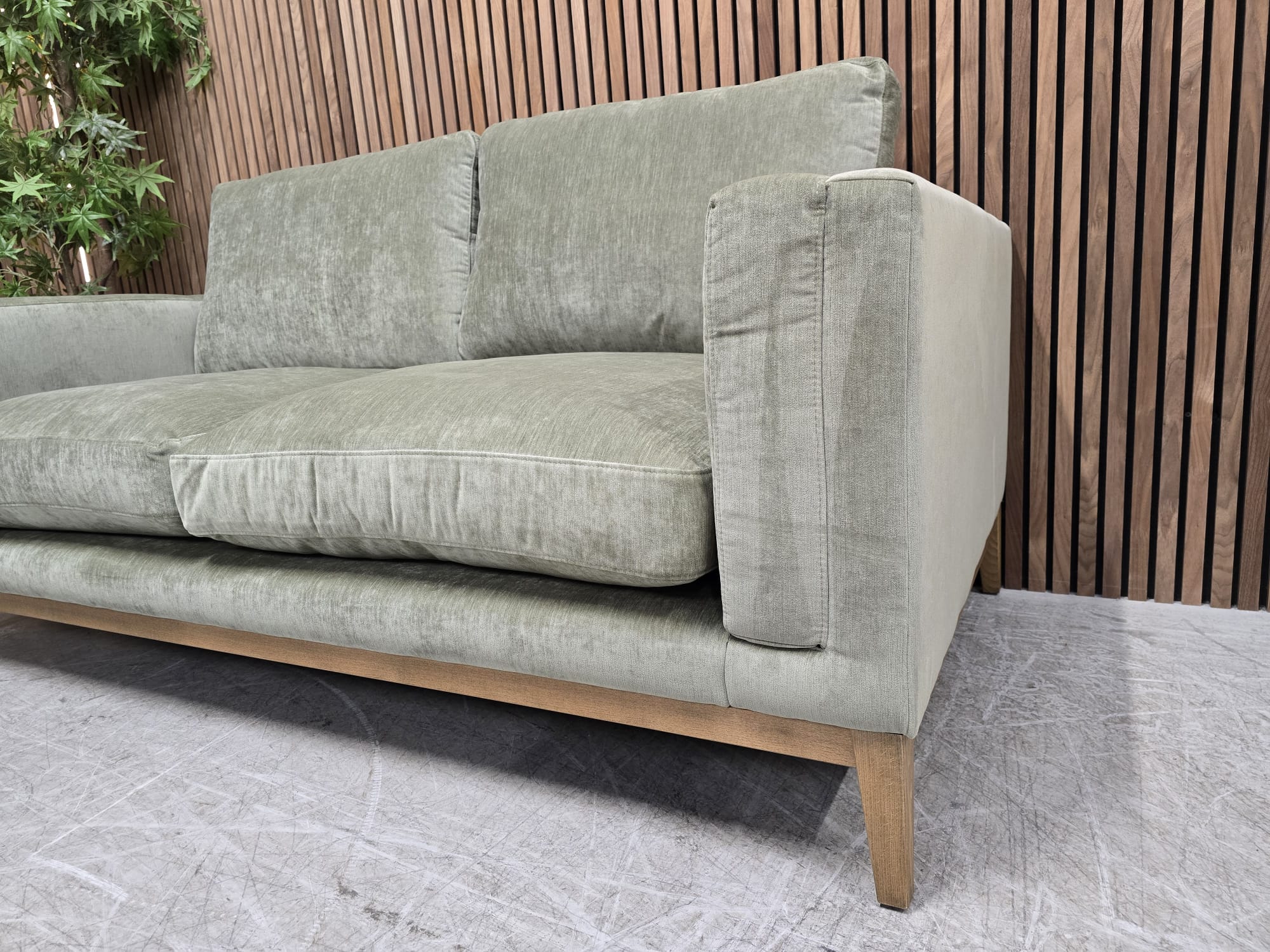 b488284a-1d50-40eb-b5eb-b6515587dfe2