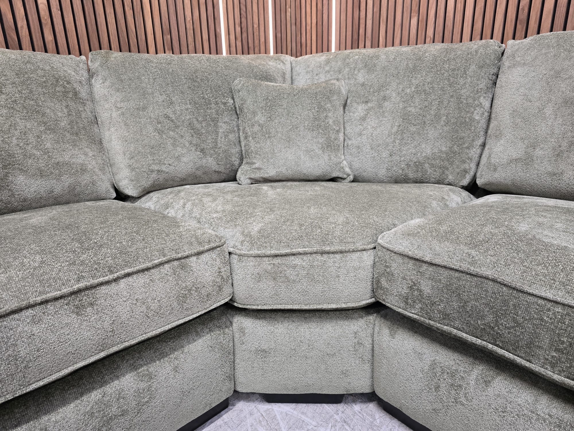 ca13adc0-6008-4677-ab1c-678d31aebfa2