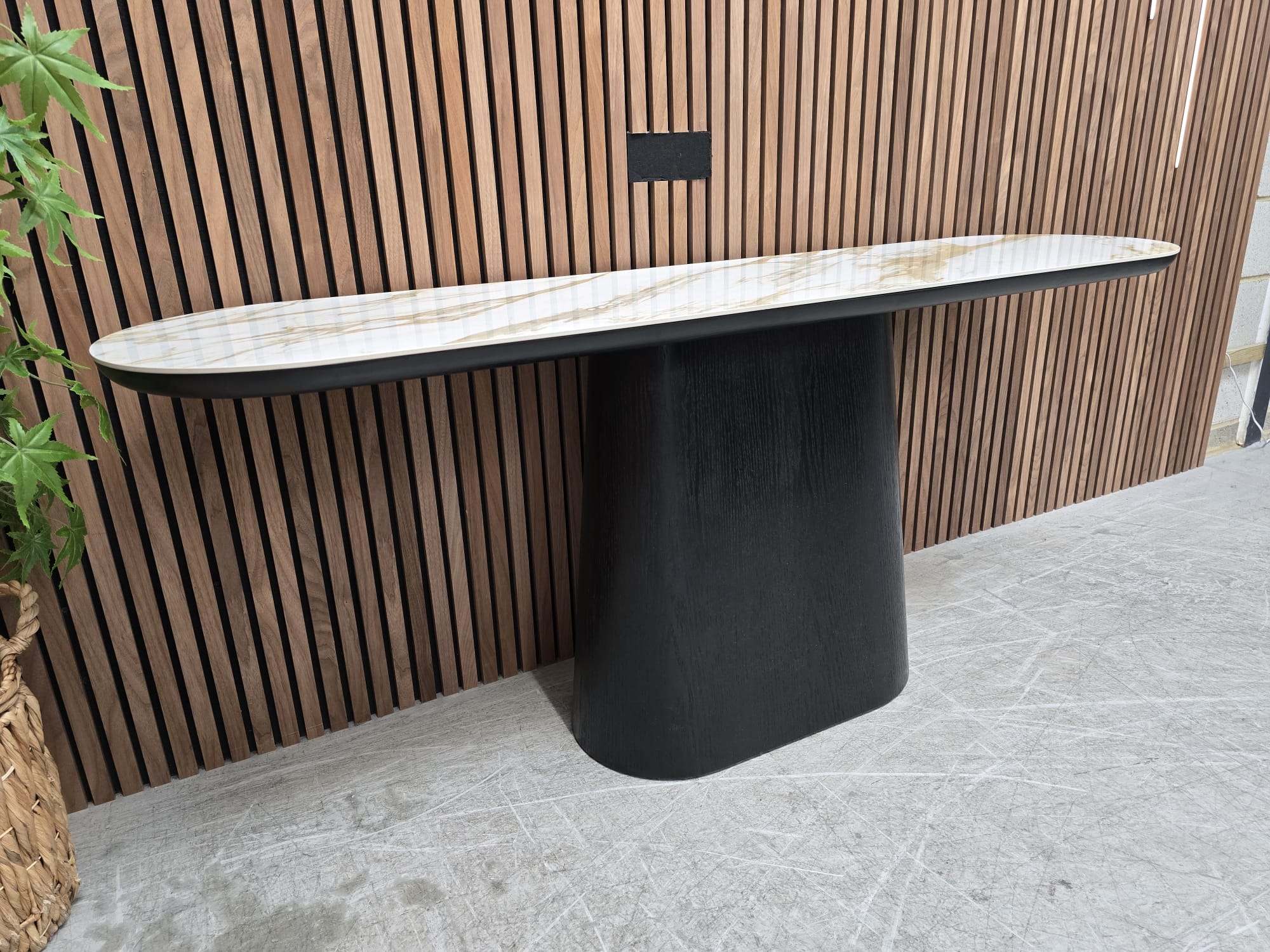 d8e8f6ef-72e3-43f7-968c-3f3db7904dee