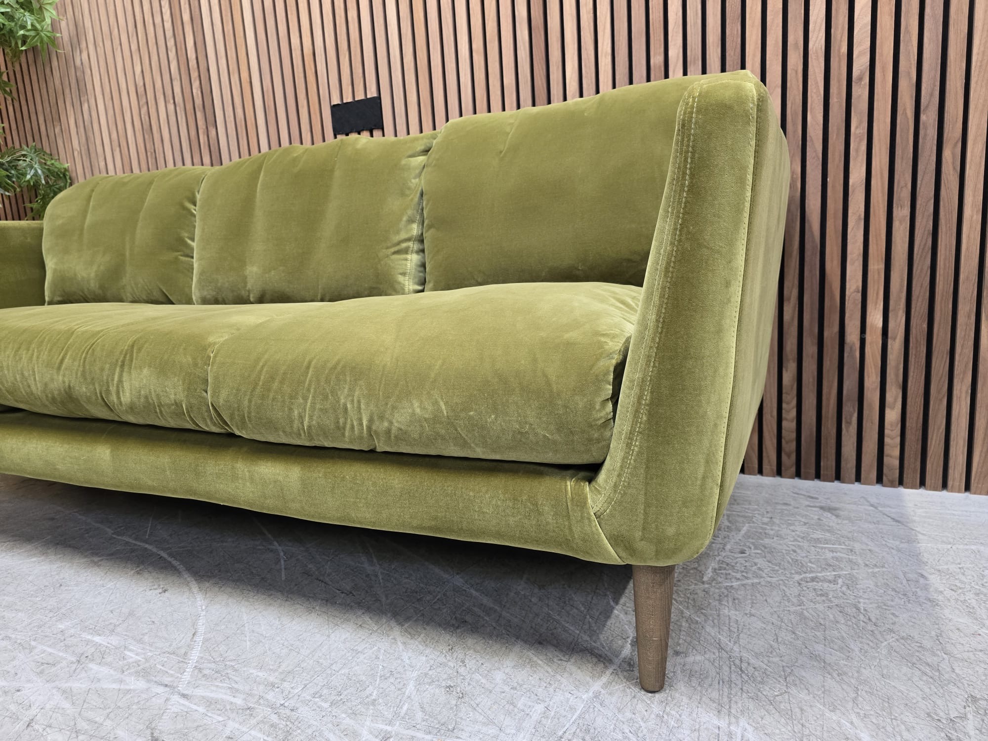 df703687-f10a-47d0-a4cc-7aacbae2a1b3