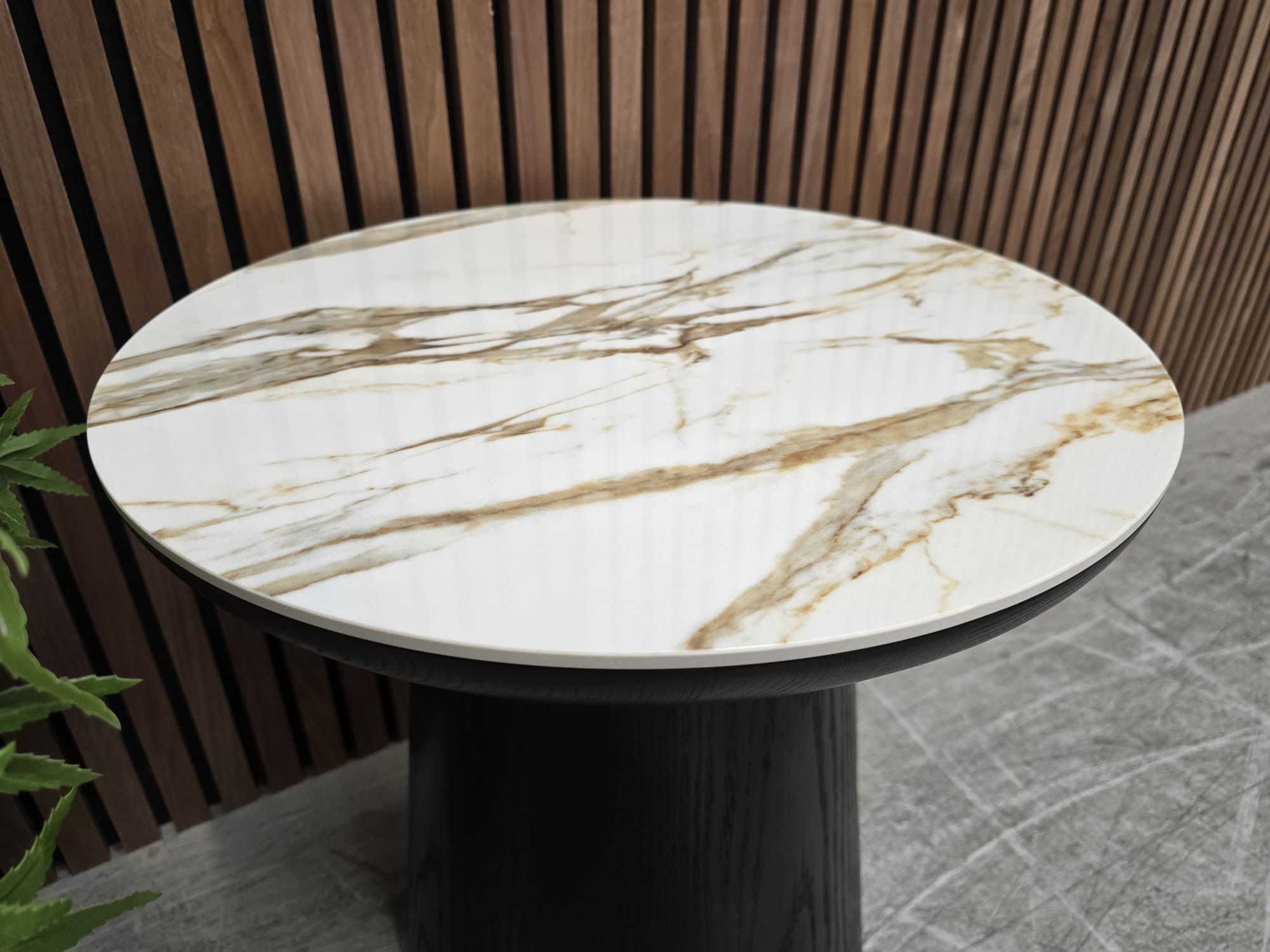 e7b3d56b-4fc7-4f02-9c78-bd54713c7ae9