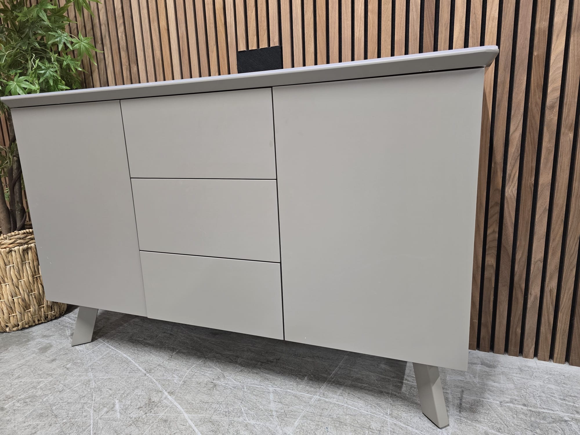 eaca8f05-2804-45e0-91b2-ac6616d02e54