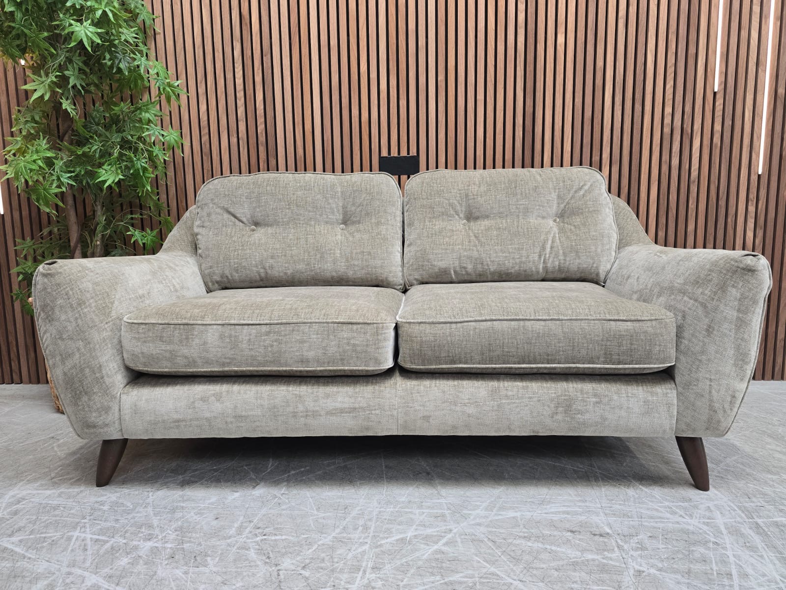 ebf3ce4d-95dd-485e-a2a5-f56aa58efe1b