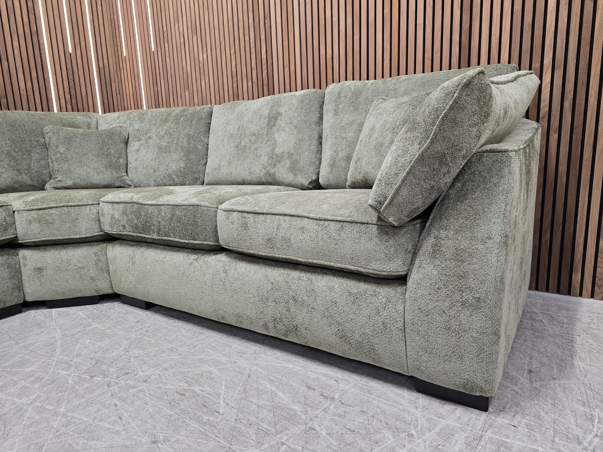 edbc5311-ab06-42f4-a4ee-acbadd9751e2