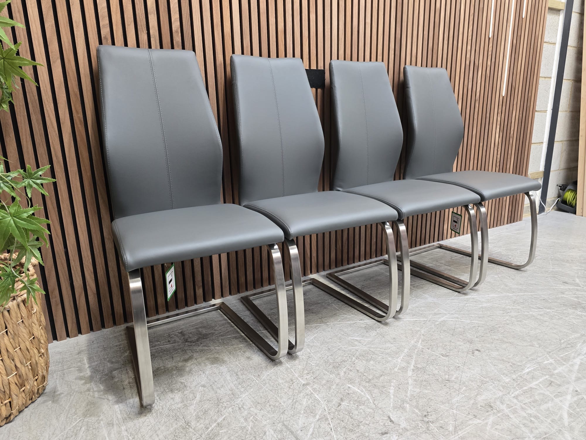 fa16386d-4f26-470f-a9e4-a363f8483fba