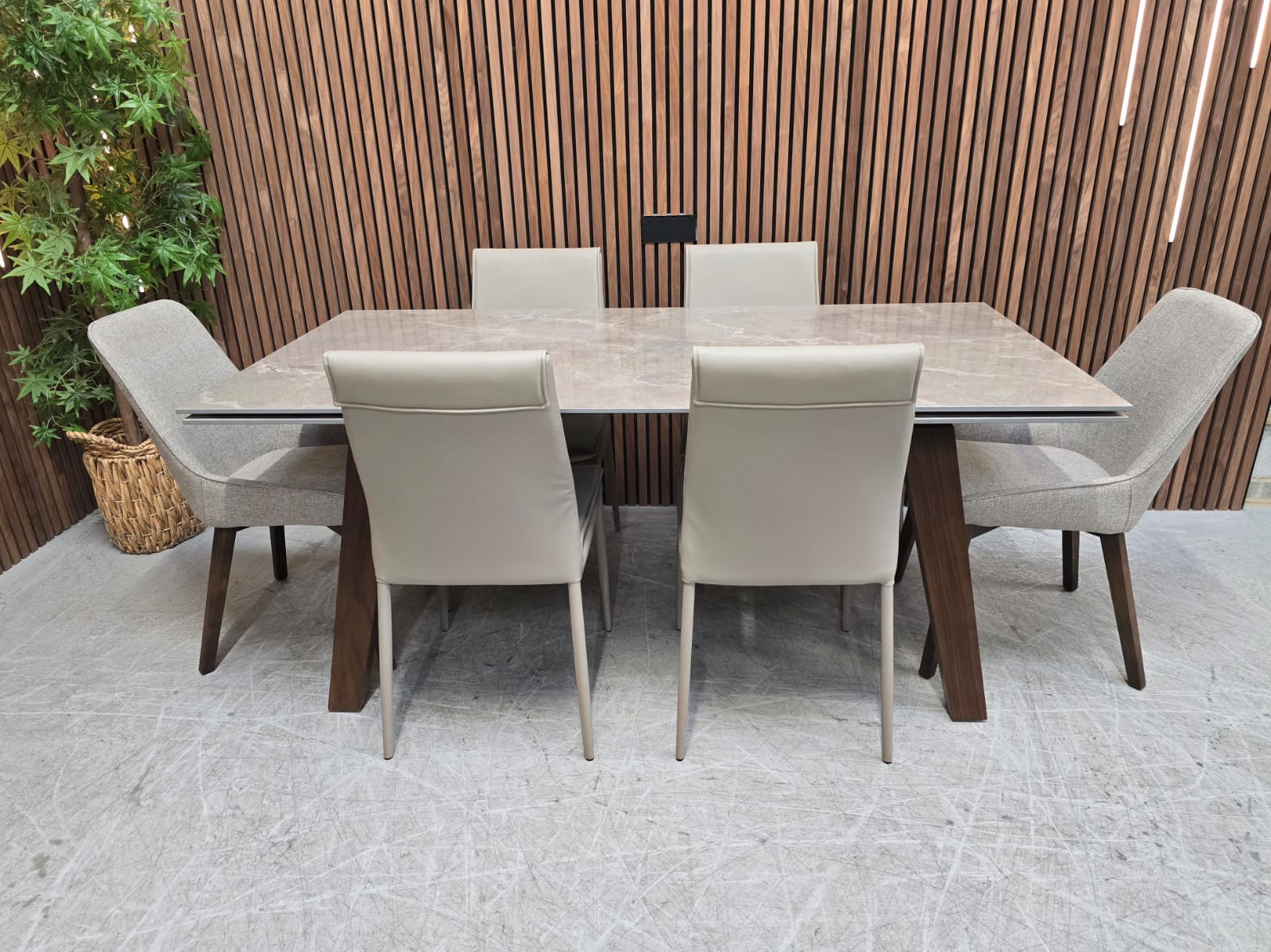 fa2ec8a8-ffe2-42c5-9444-e82b7bae224e