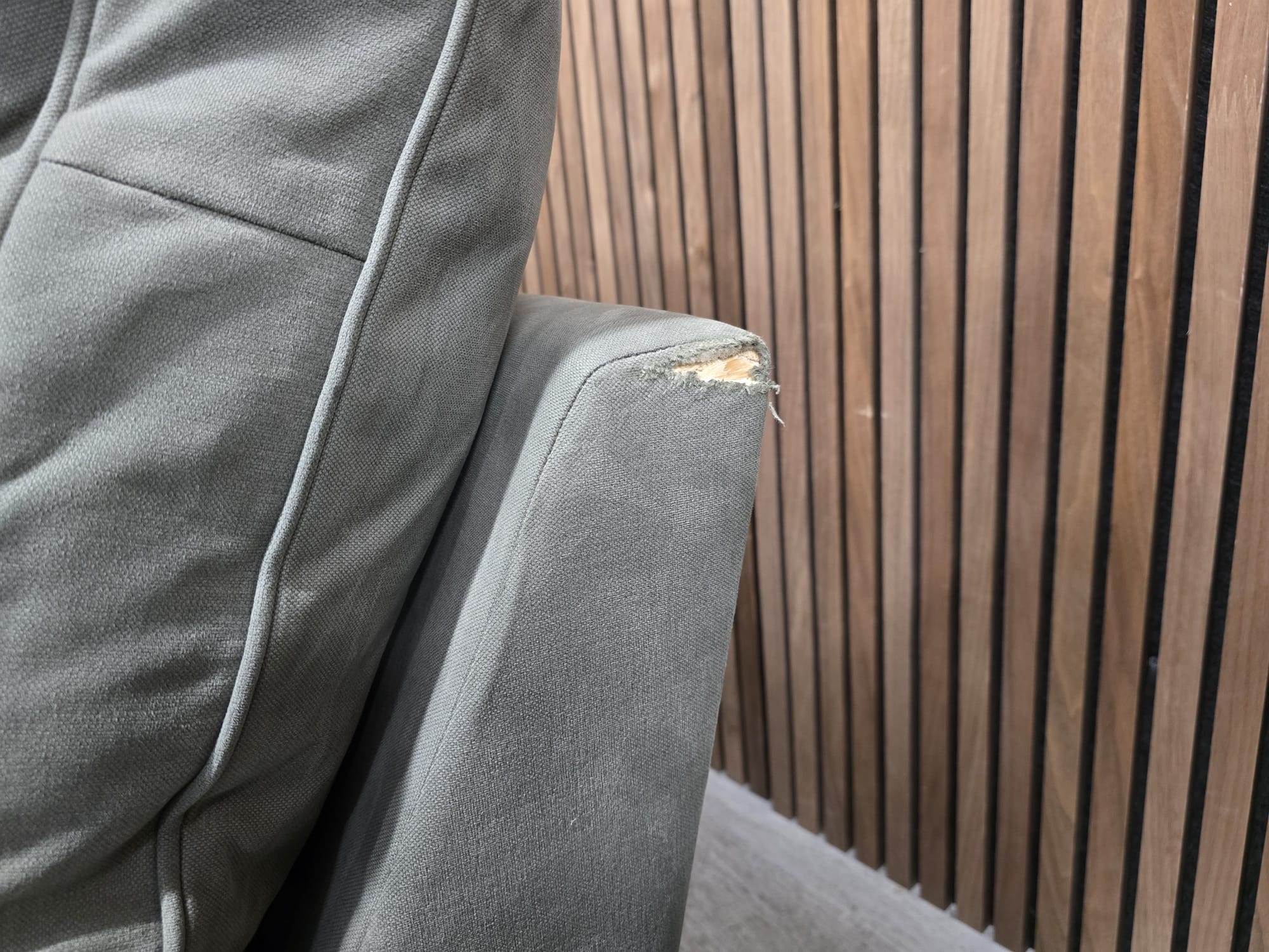 faebf667-ceb9-44ef-87e9-7beb45d389dd